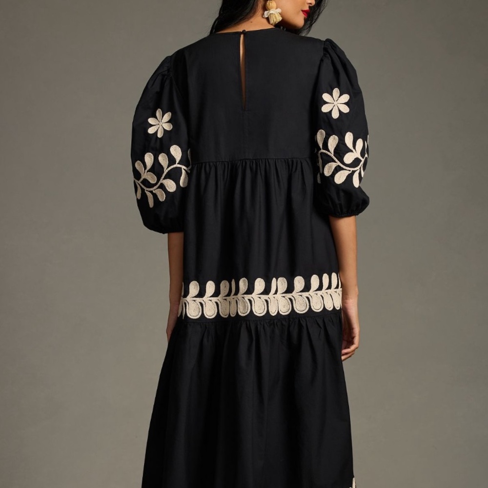 Anthropologie Embroidered Puff-Sleeve Midi Black Cream Sold Out Dress Medium - Picture 12 of 14